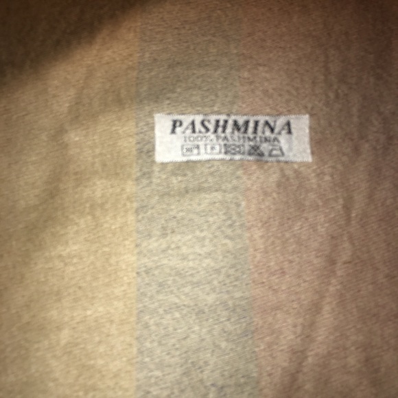 Scarf collection - Picture 13 of 15